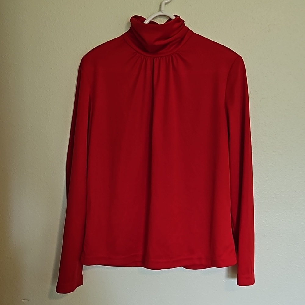 Red Bedford Fair 1980s Blouse with ruched turtle neck and 3 button clasp. SZ.L